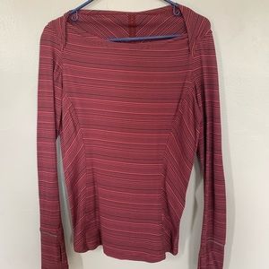 Lululemon workout shirt.
